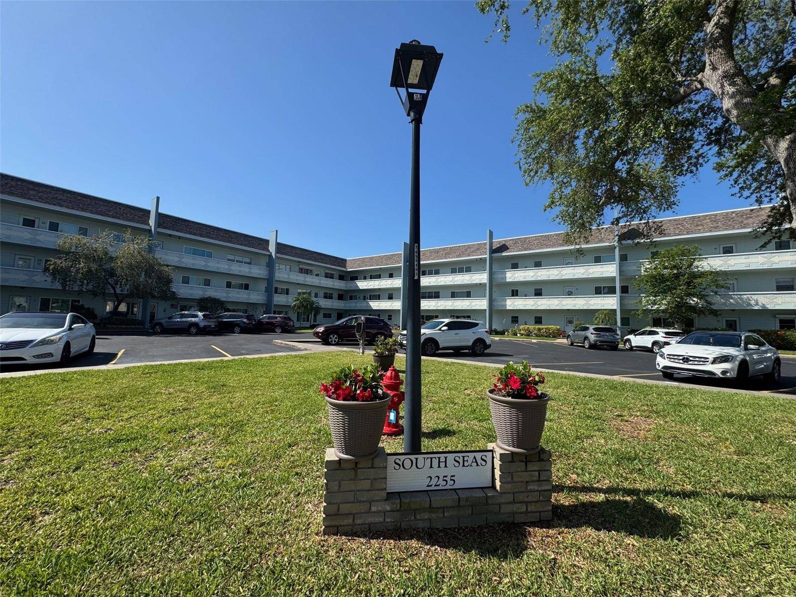 Clearwater, FL 33763,2255 PHILIPPINE DR #21