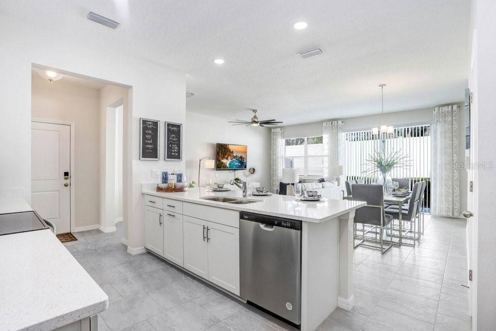 Seffner, FL 33584,11715 BLACKBROOK CT