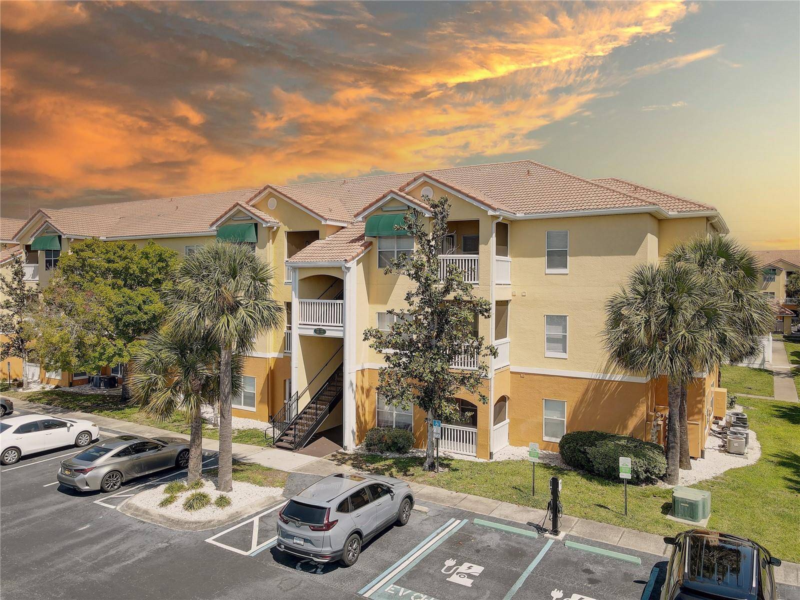 Seminole, FL 33772,10764 70TH AVE #6107