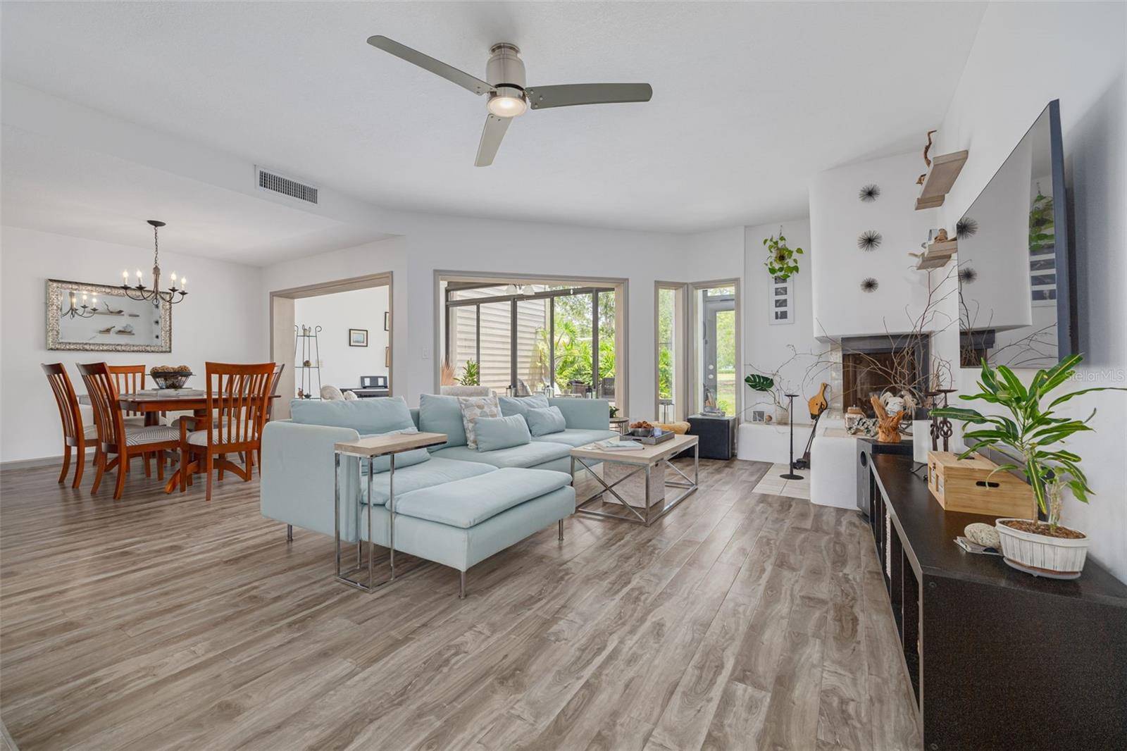 Oldsmar, FL 34677,60 WOODRIDGE CIR