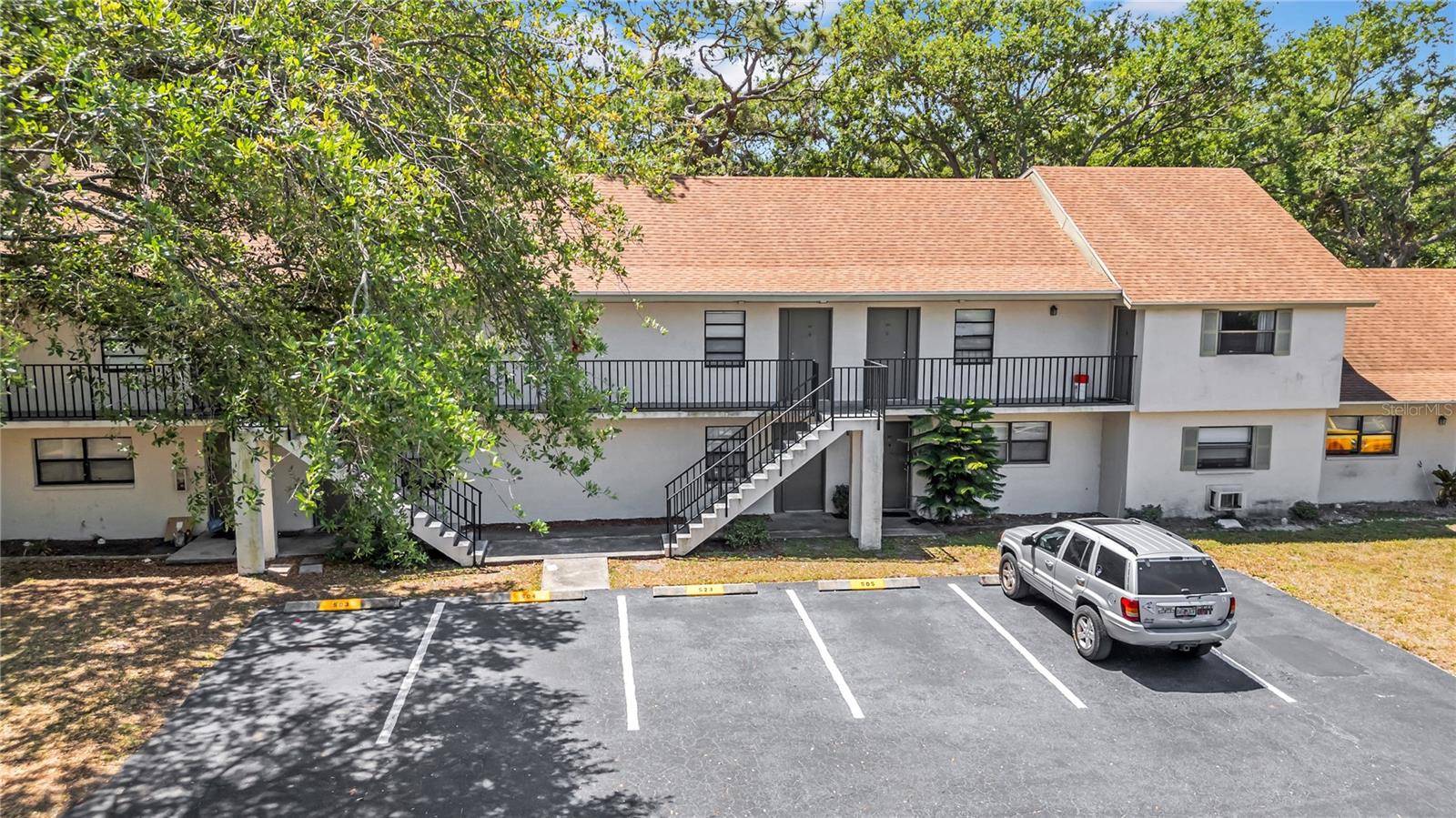 Clearwater, FL 33760,2122 BRADFORD ST #505