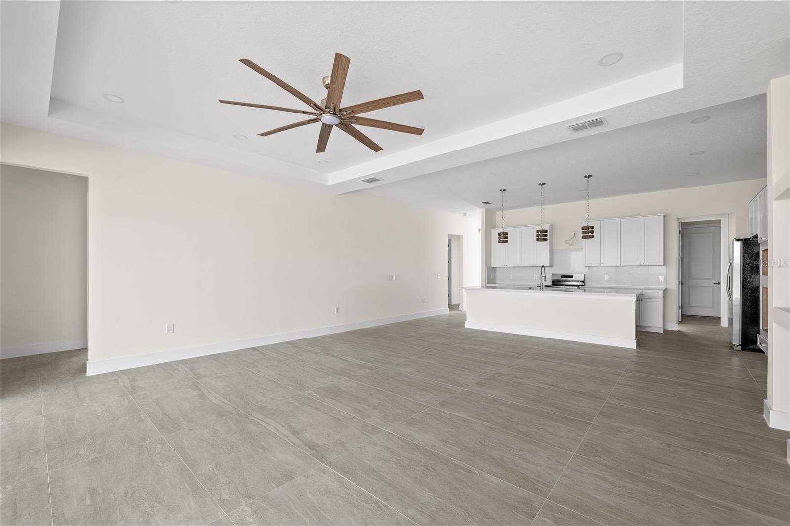 Lake Alfred, FL 33850,208 CALADONIA CT