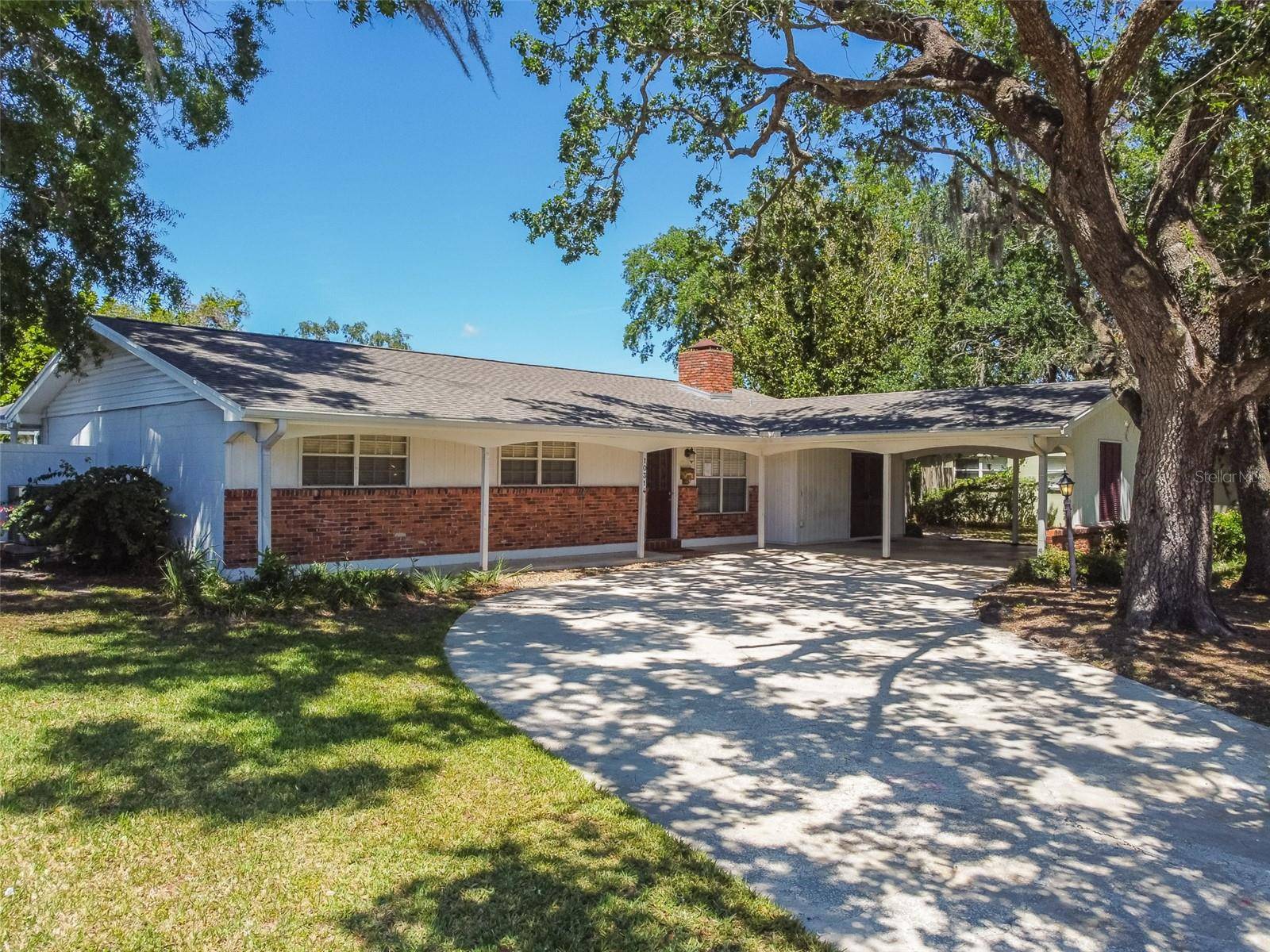 Tampa, FL 33618,10314 LAKE CARROLL WAY
