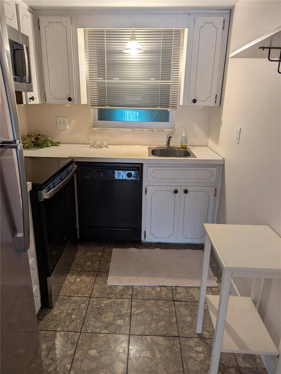 St Petersburg, FL 33711,4500 37TH ST S #27