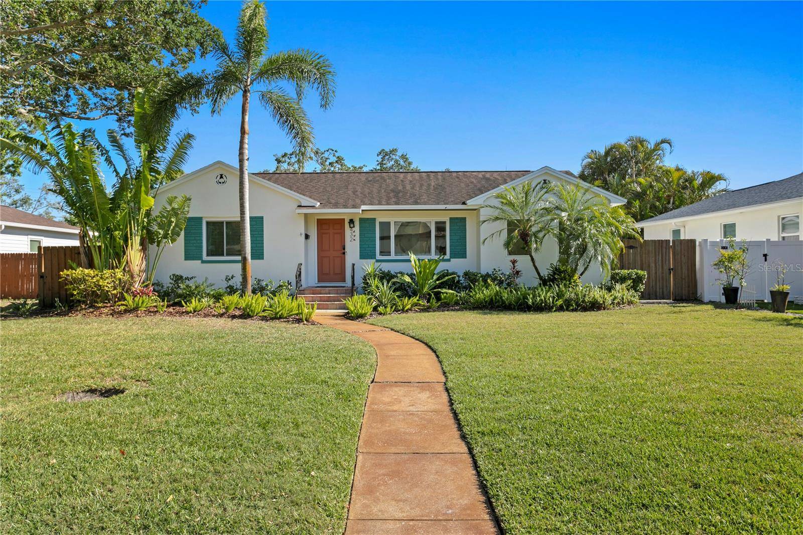 St Petersburg, FL 33703,432 39TH AVE NE