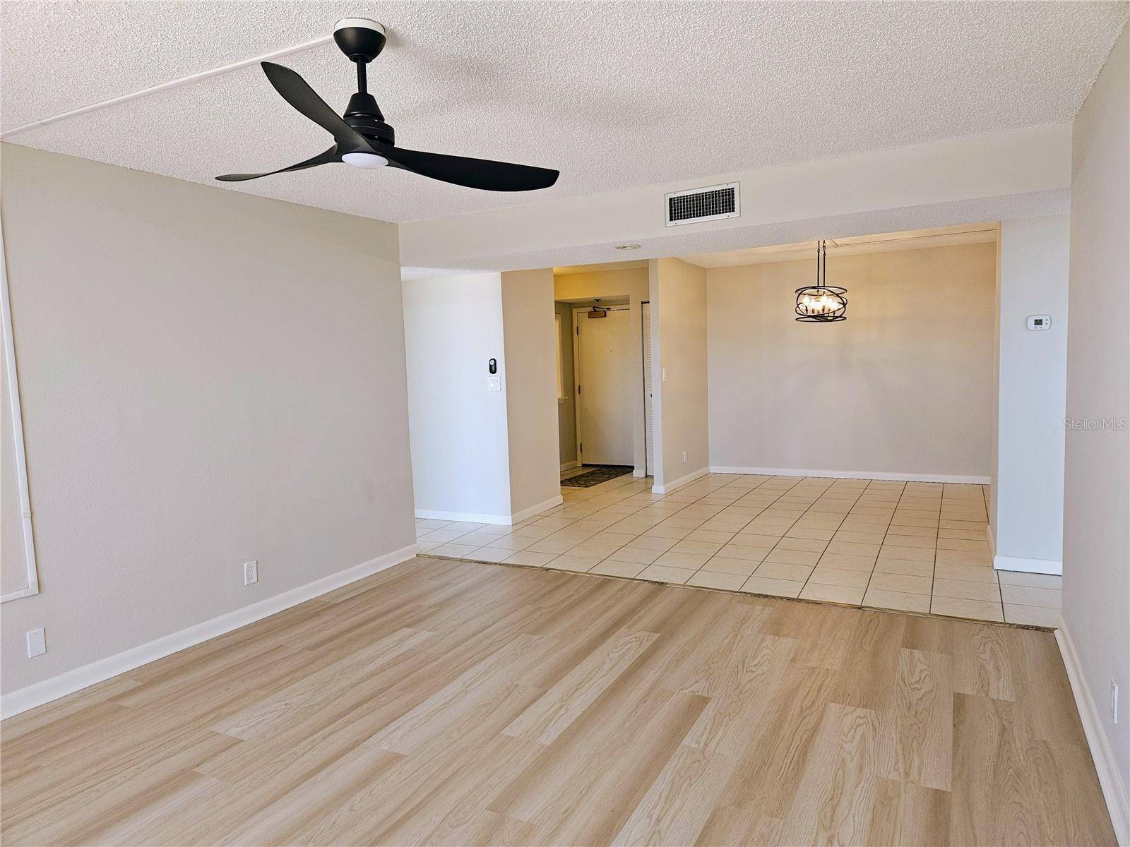 Treasure Island, FL 33706,1 KEY CAPRI #112E