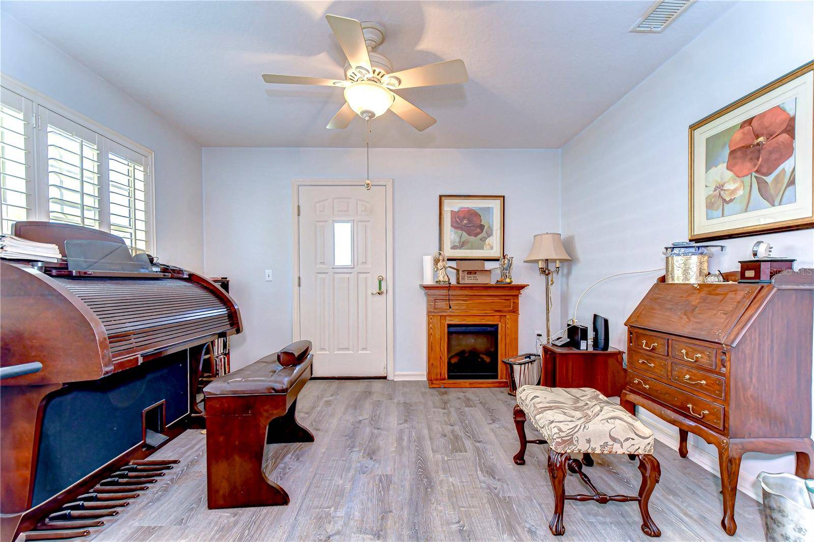Zephyrhills, FL 33542,5906 GREENBRIAR CT