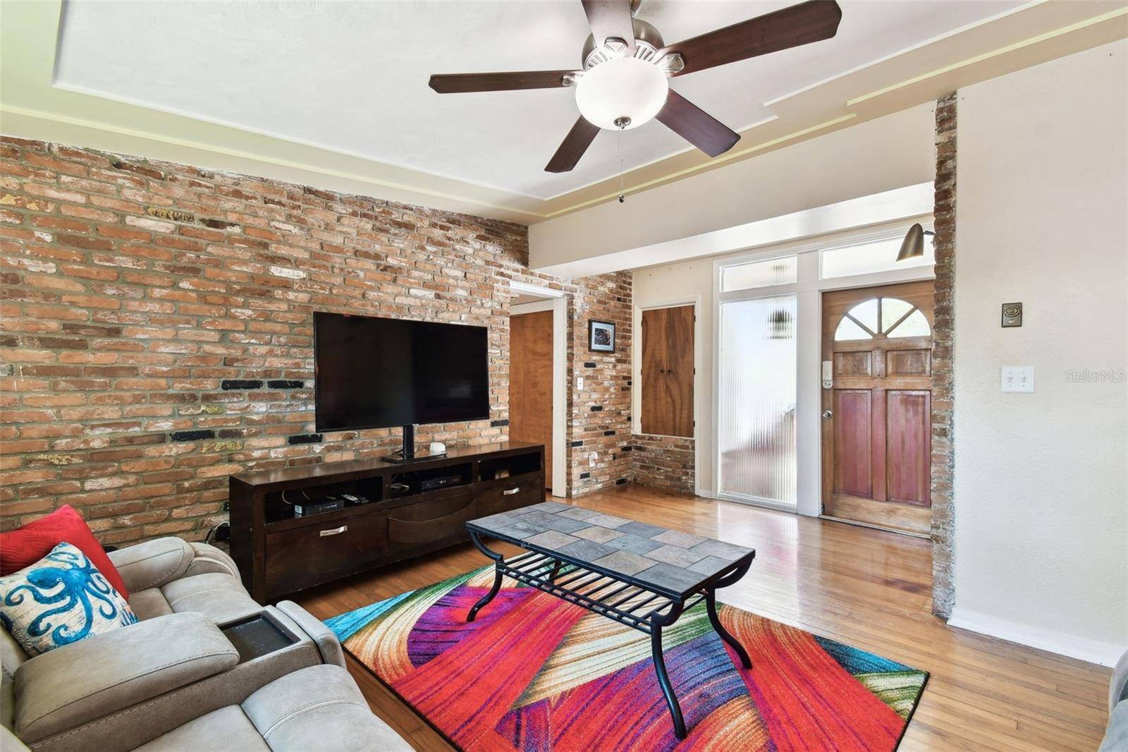 Temple Terrace, FL 33617,422 DUNEDIN CIR