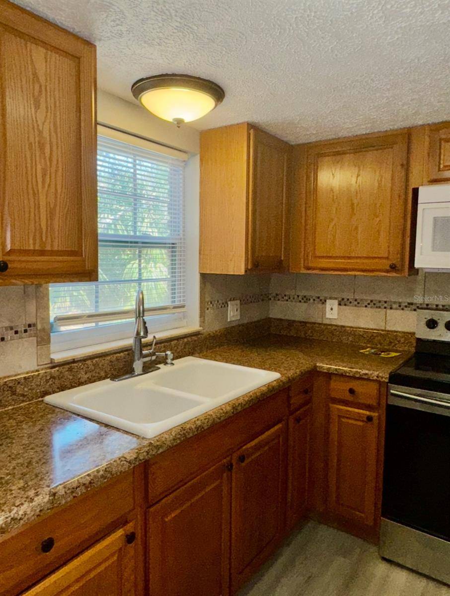 St Petersburg, FL 33702,1125 83RD AVE N #B