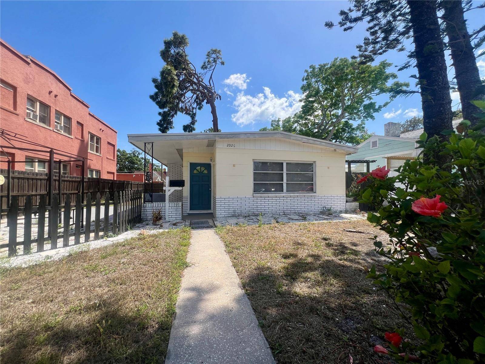 St Petersburg, FL 33713,2026 BURLINGTON AVE N