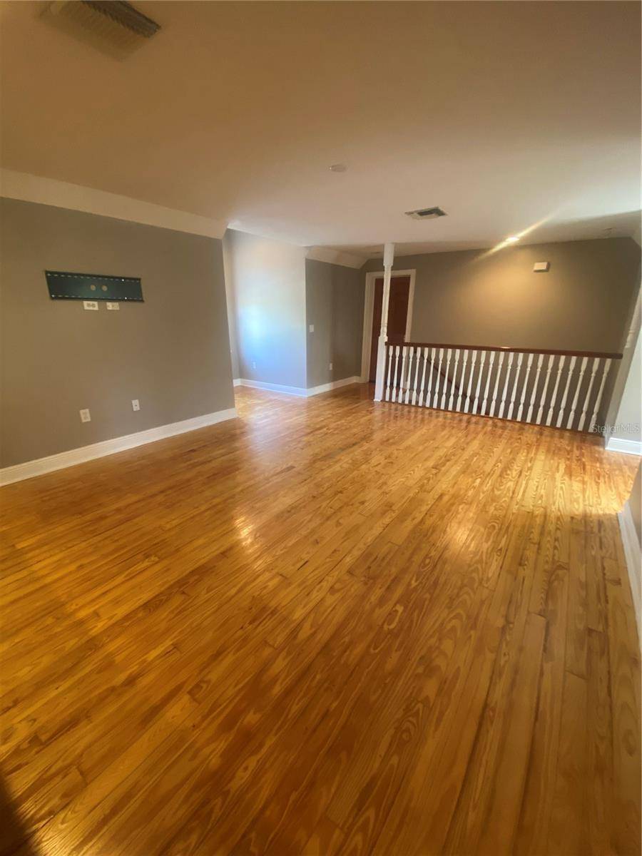 Lutz, FL 33558,18520 RAMBLEWOOD RD