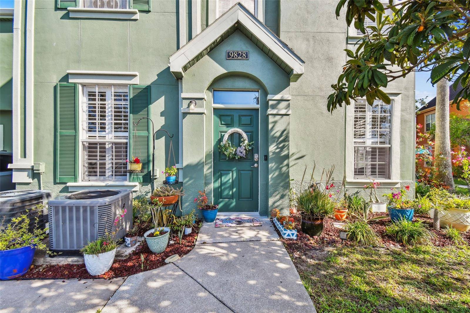 Tampa, FL 33626,9828 LAKE CHASE ISLAND WAY #0