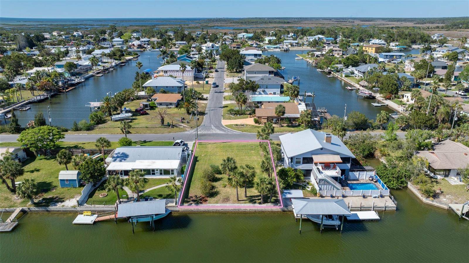 Hernando Beach, FL 34607,4022 FLAMINGO BLVD