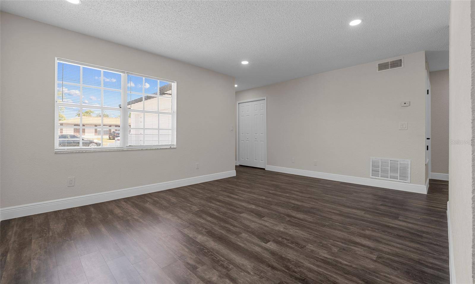 Brandon, FL 33510,1204 CROYDONWOOD CIR
