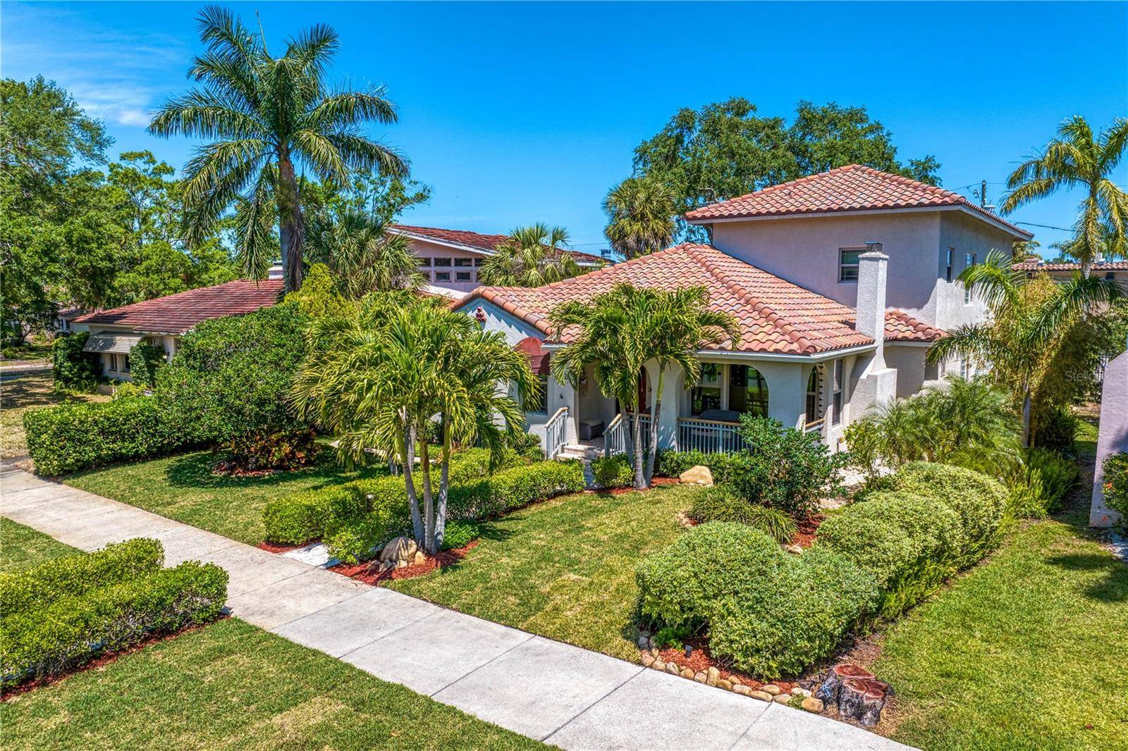 St Petersburg, FL 33704,2421 BREVARD RD NE
