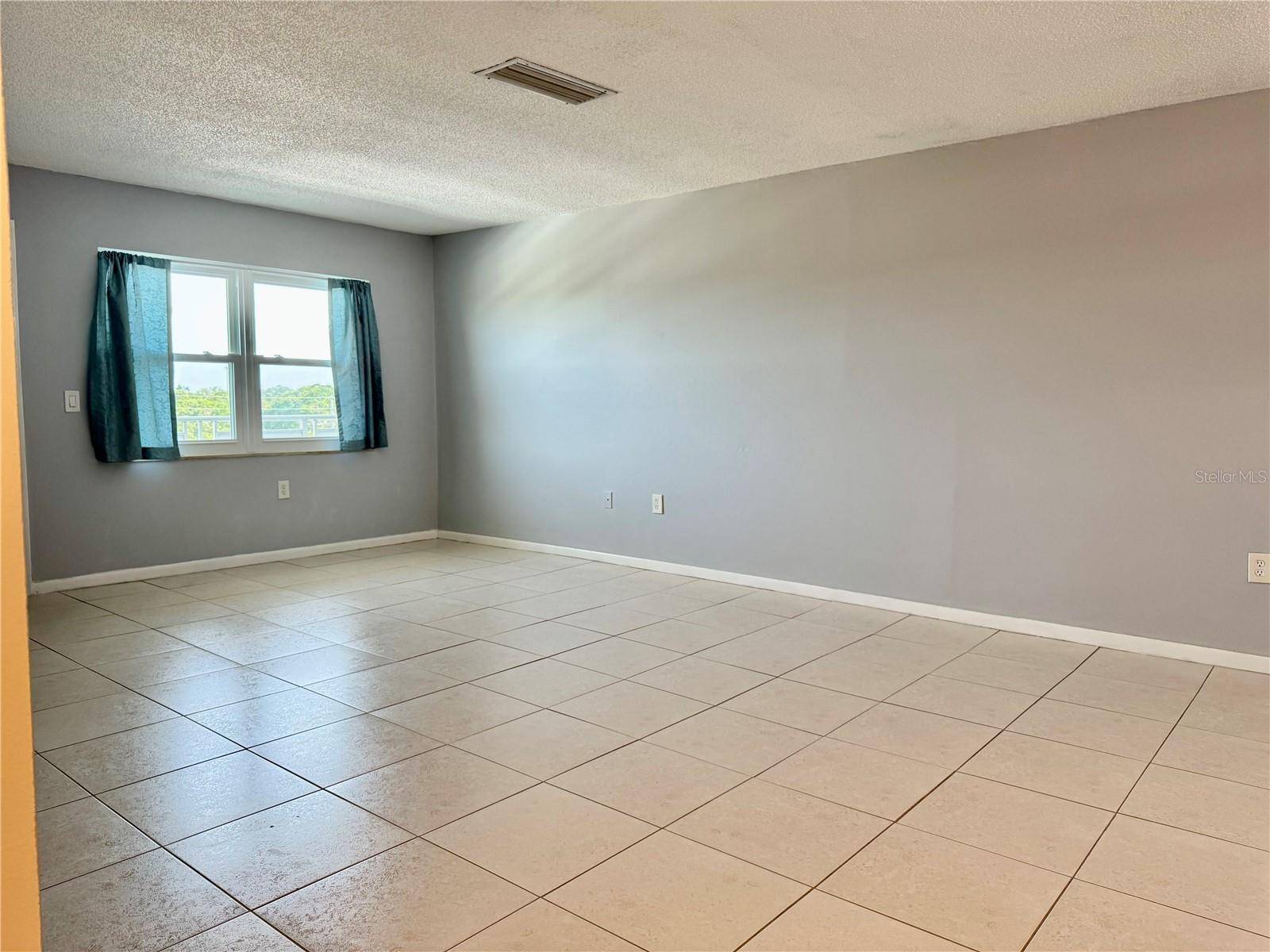 St Petersburg, FL 33709,5501 80TH ST N #509