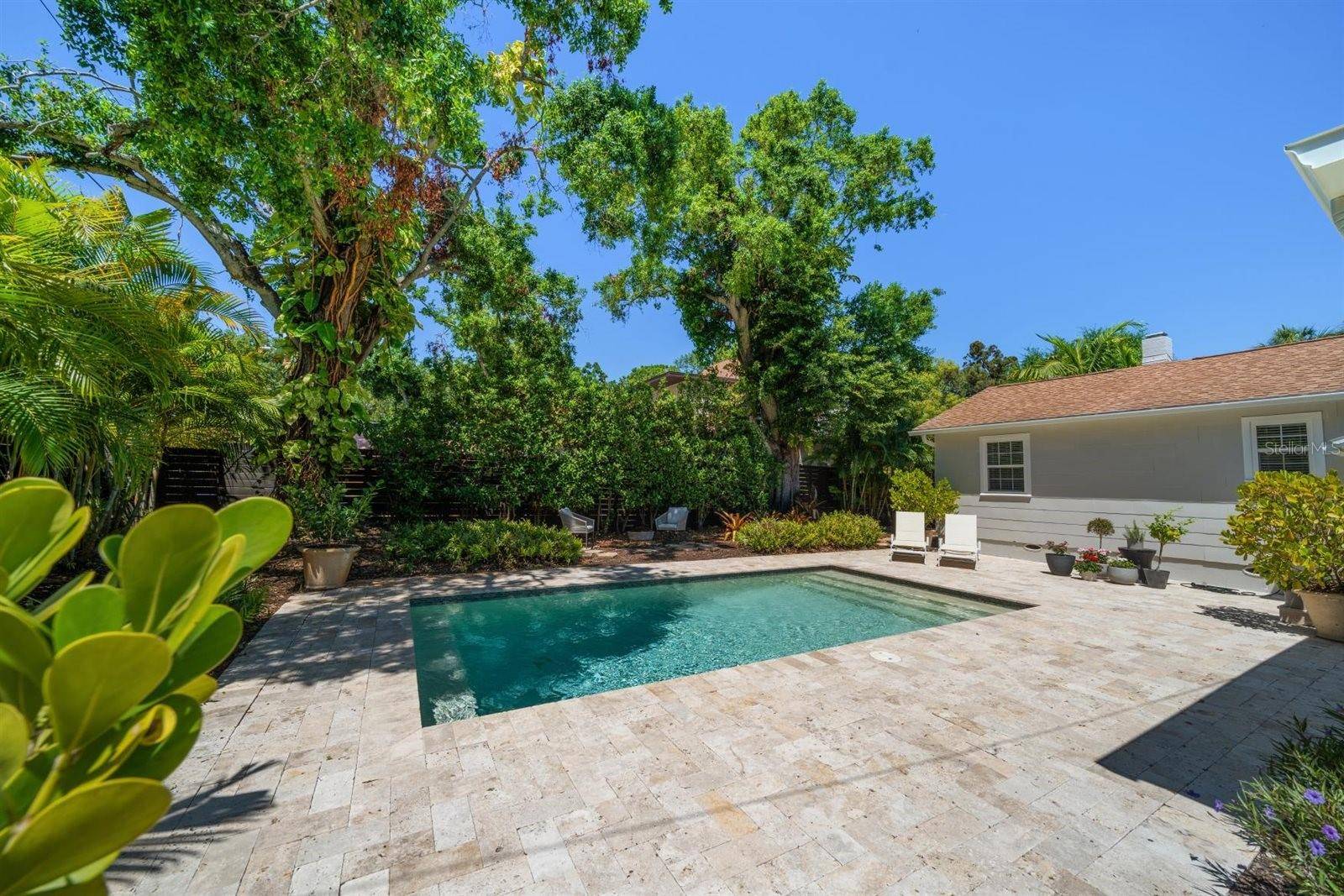 St Petersburg, FL 33704,246 20TH AVE NE