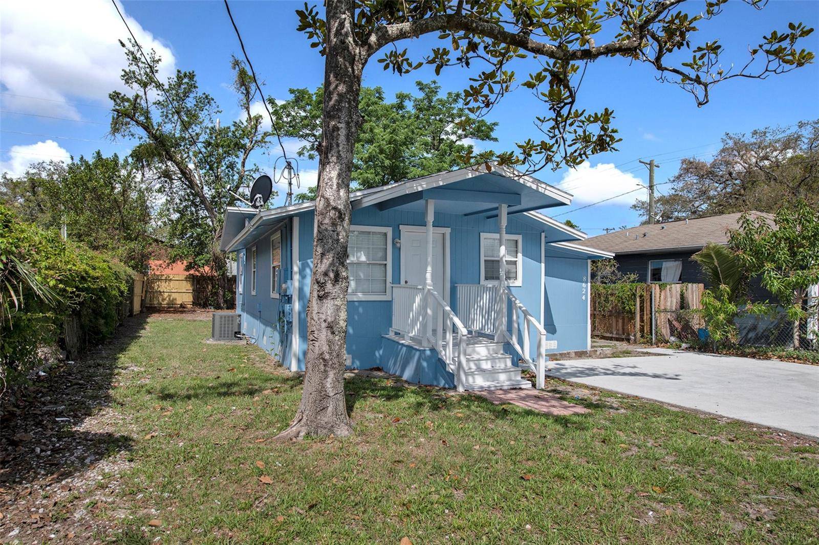 Tampa, FL 33604,8624 N SEMMES ST