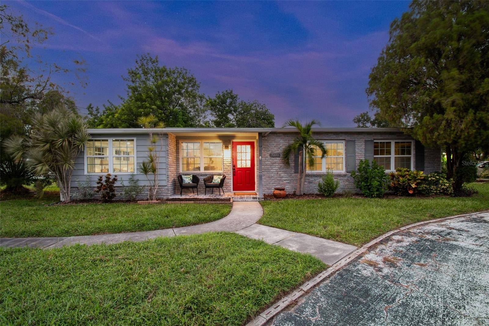 St Petersburg, FL 33702,7000 14TH ST N