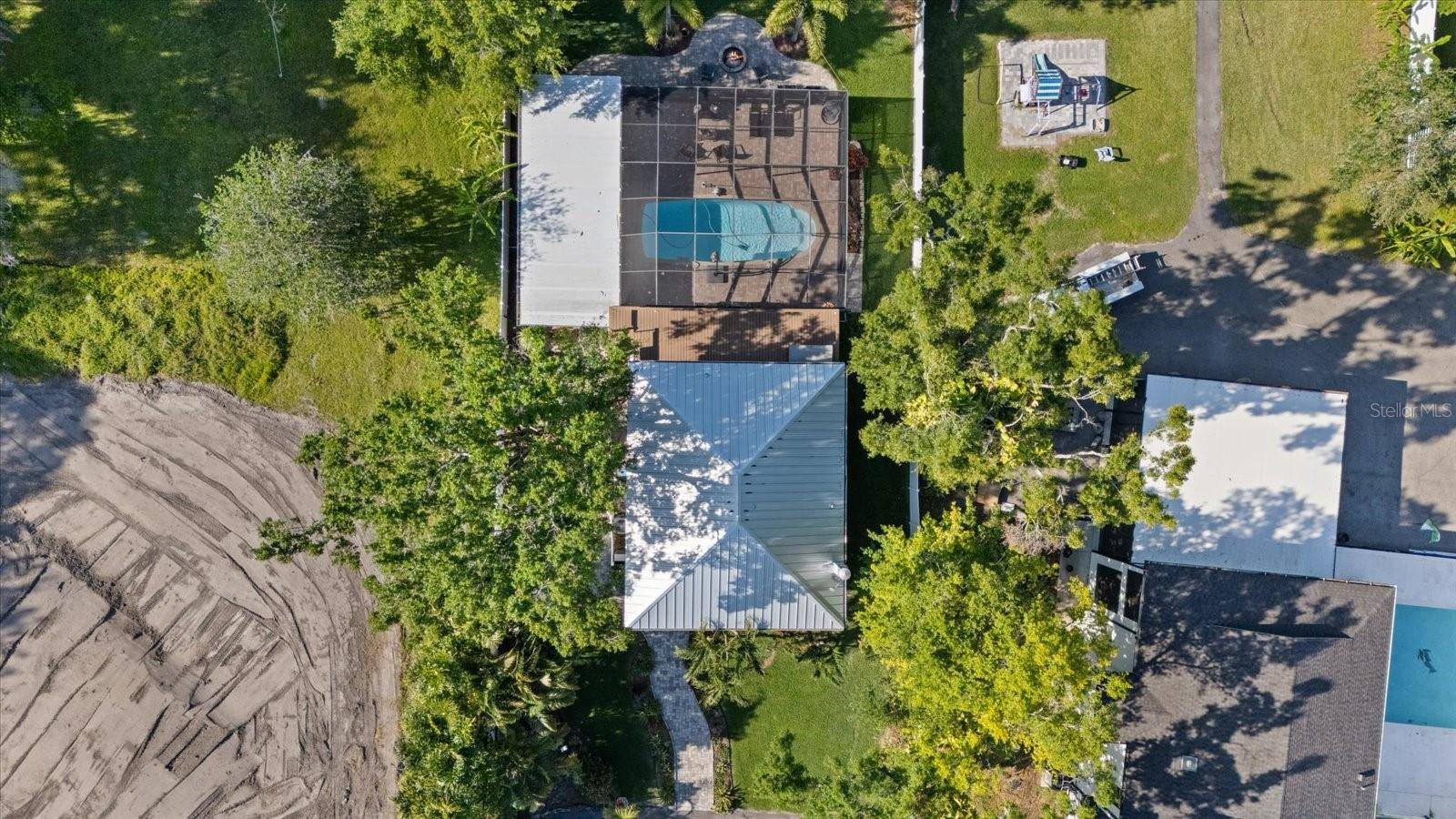 Tampa, FL 33617,8020 SHARON DR
