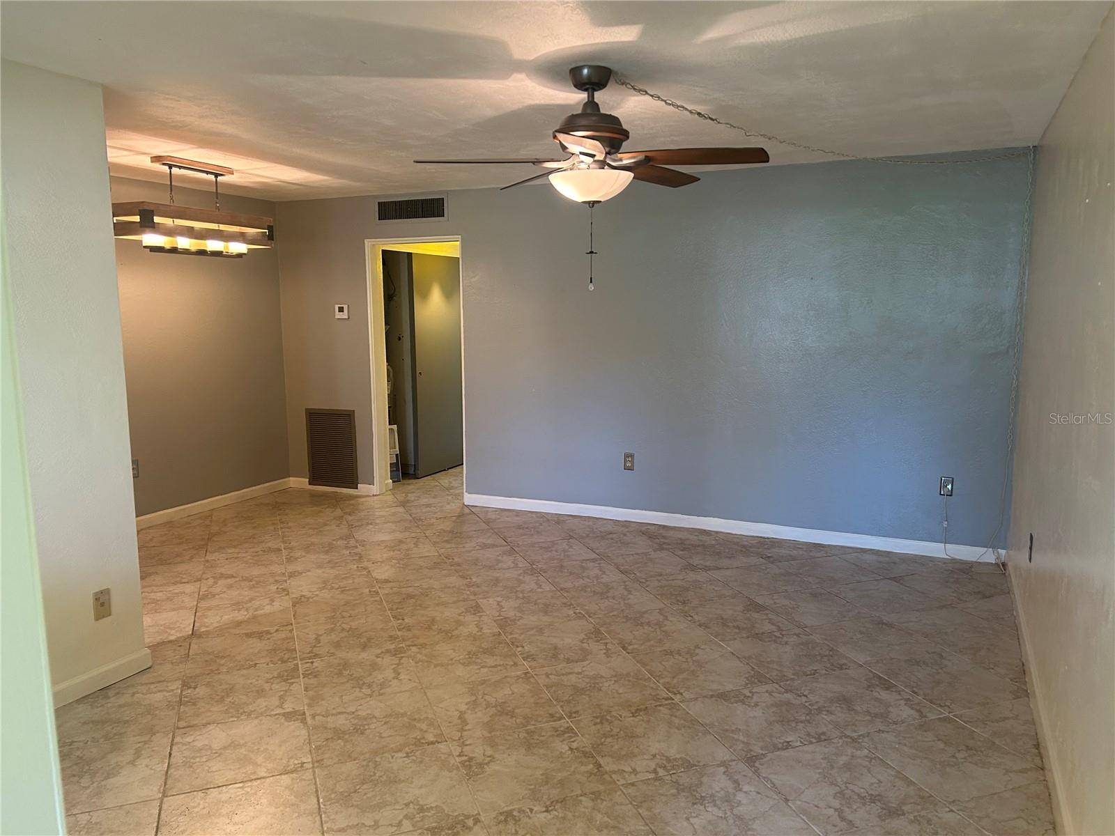 St Petersburg, FL 33704,445 32ND AVE N #E109