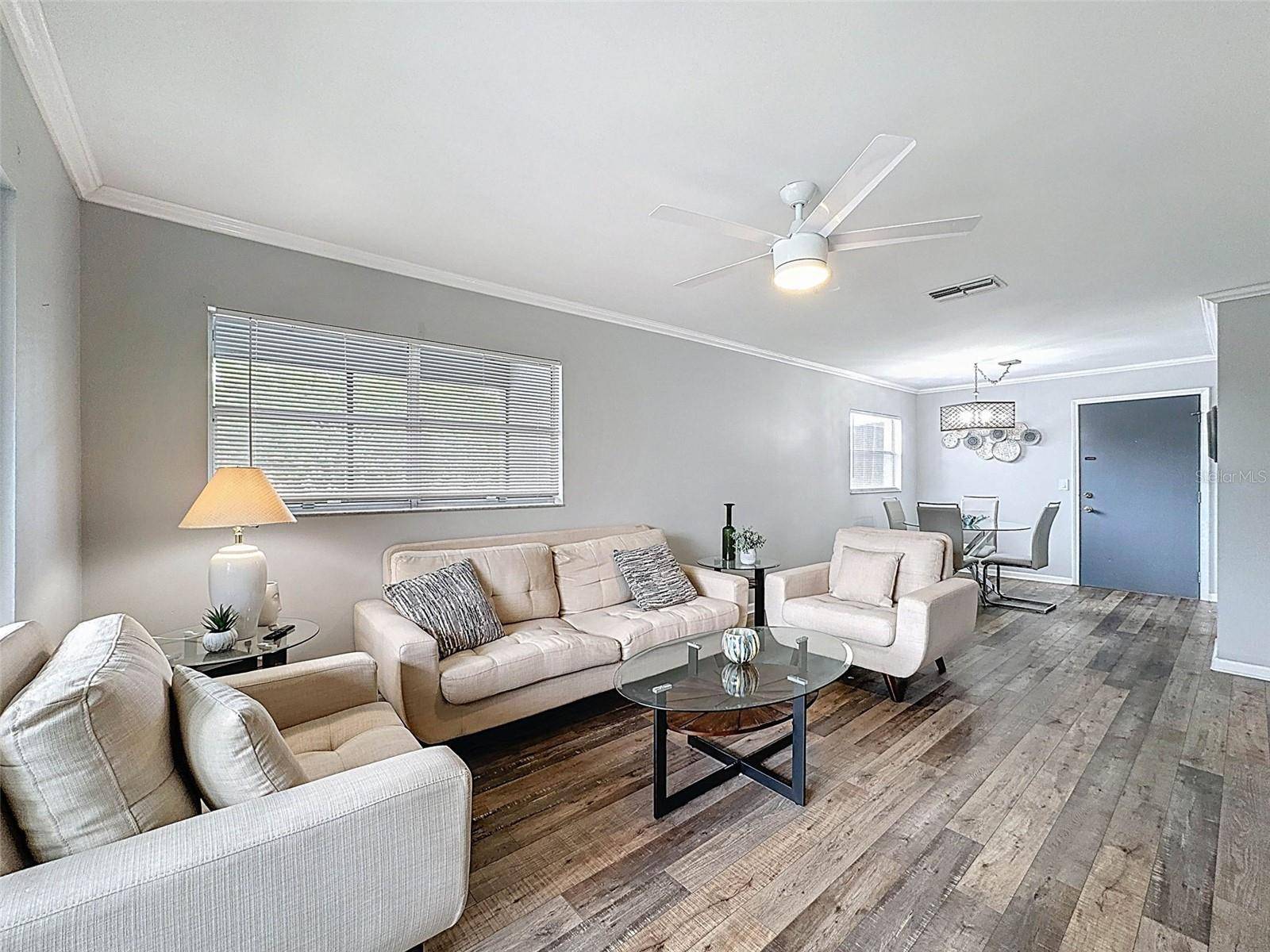 Bradenton, FL 34207,5509 FOUNTAIN LAKE CIR #C209