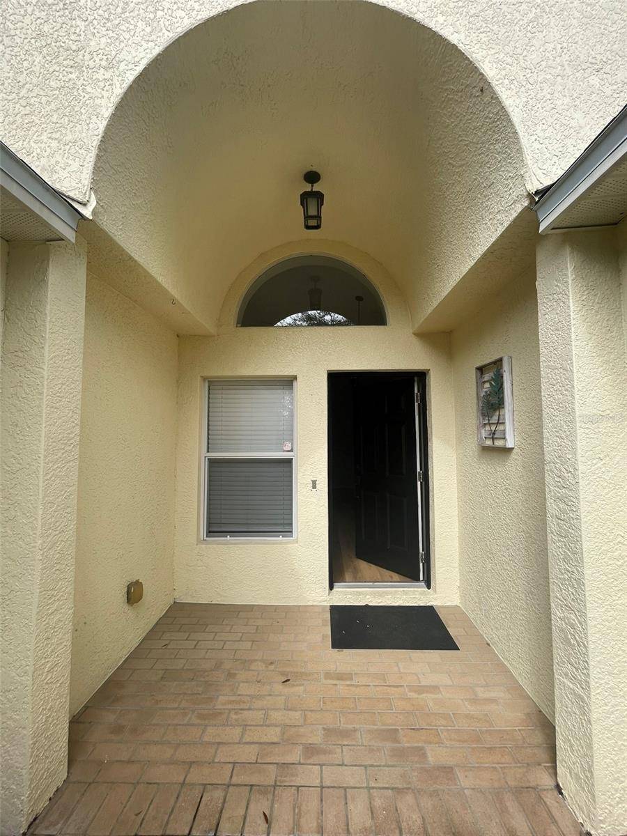 Tampa, FL 33647,10460 LUCAYA DR