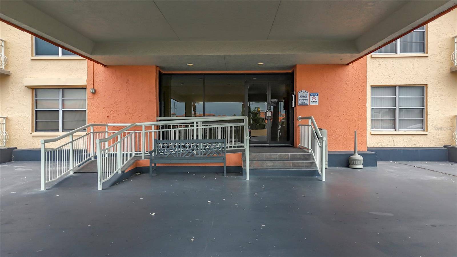 St Petersburg, FL 33715,4900 BRITTANY DR S #211