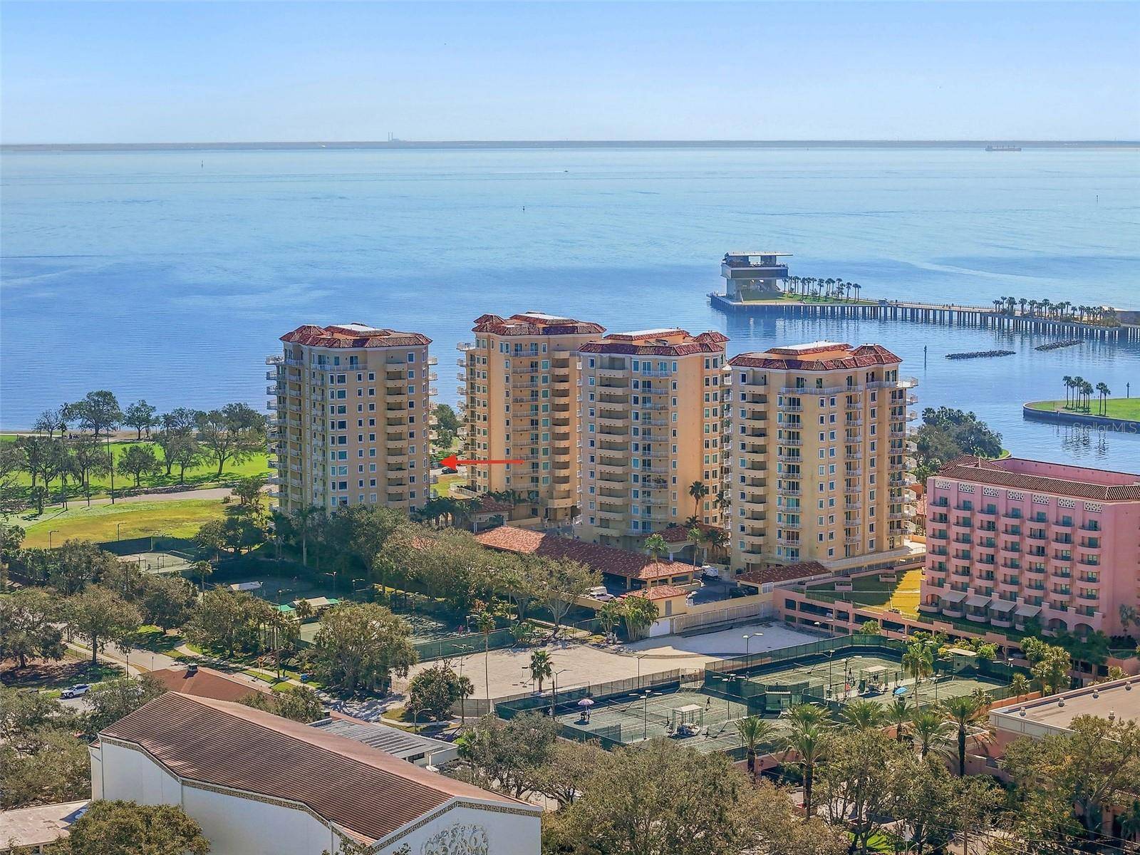 St Petersburg, FL 33701,555 5TH AVE NE #424