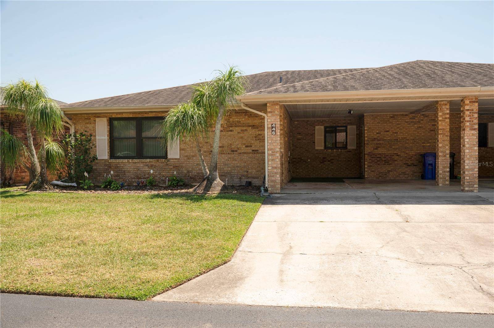 Lakeland, FL 33813,446 LAKE CAROLYN CIR