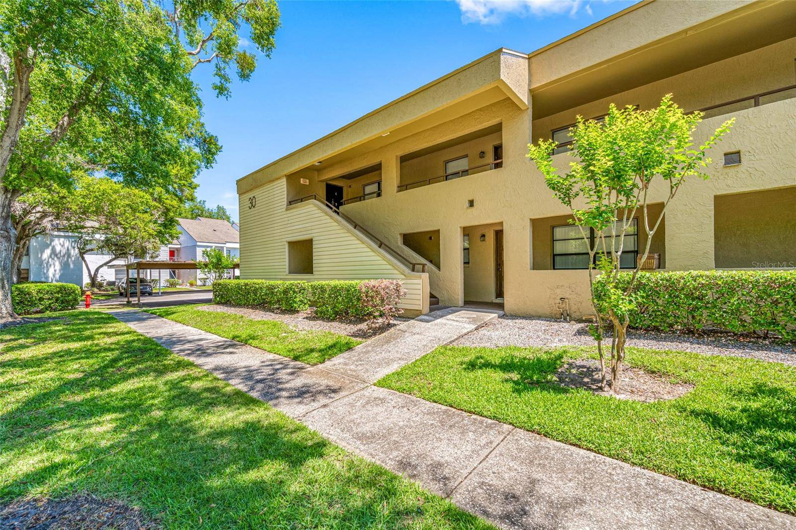 Tampa, FL 33617,4991 PURITAN CIR #522
