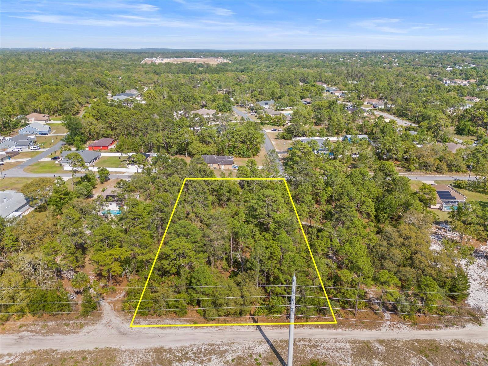 Weeki Wachee, FL 34613,8459 MAZETTE RD