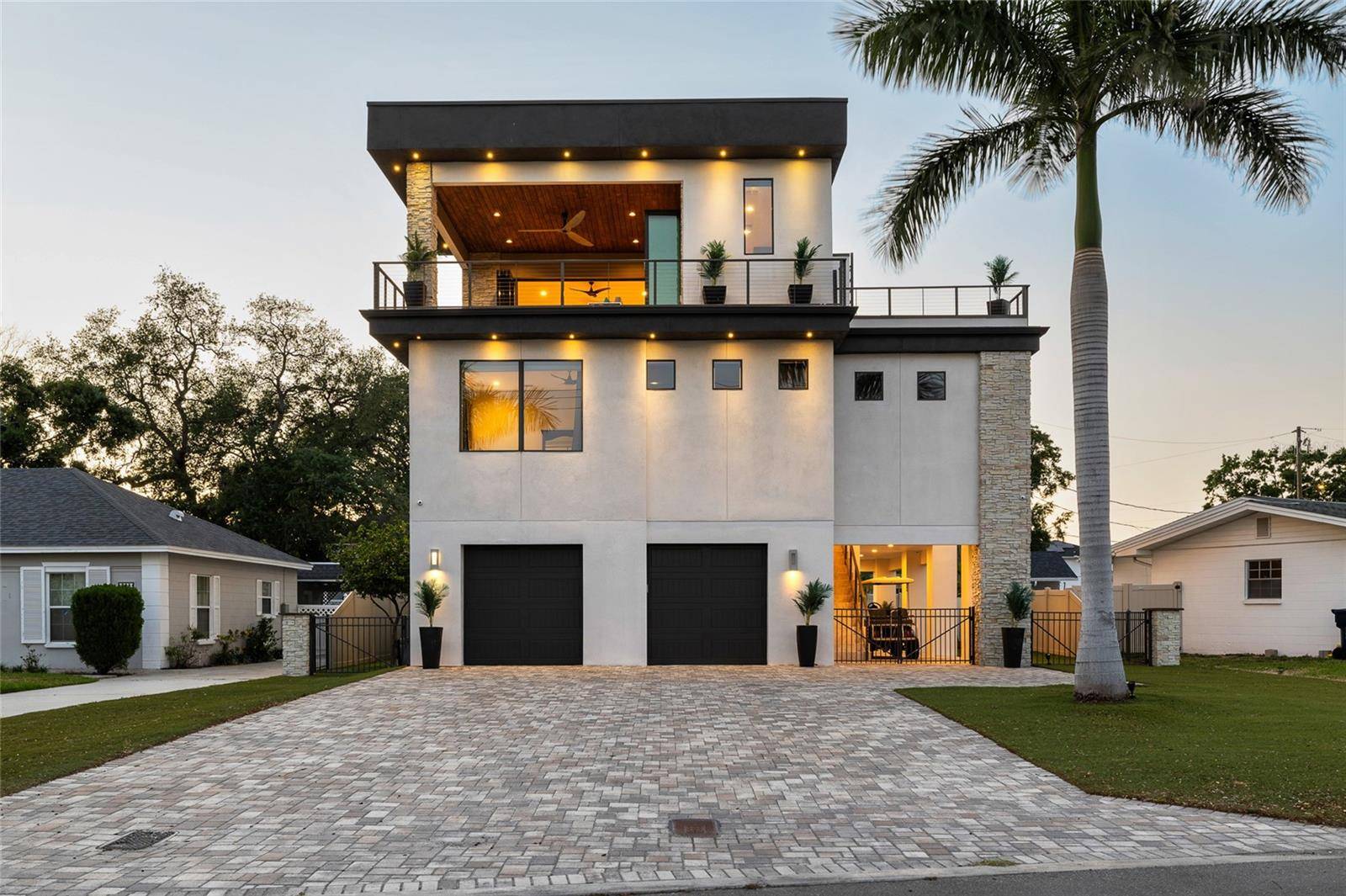 Tampa, FL 33606,706 S DAVIS BLVD