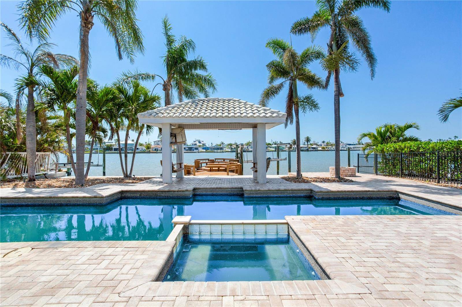 Redington Beach, FL 33708,16353 REDINGTON DR