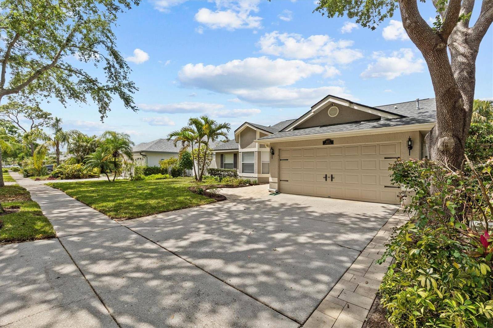 Tarpon Springs, FL 34689,1077 CAPTAINS WAY