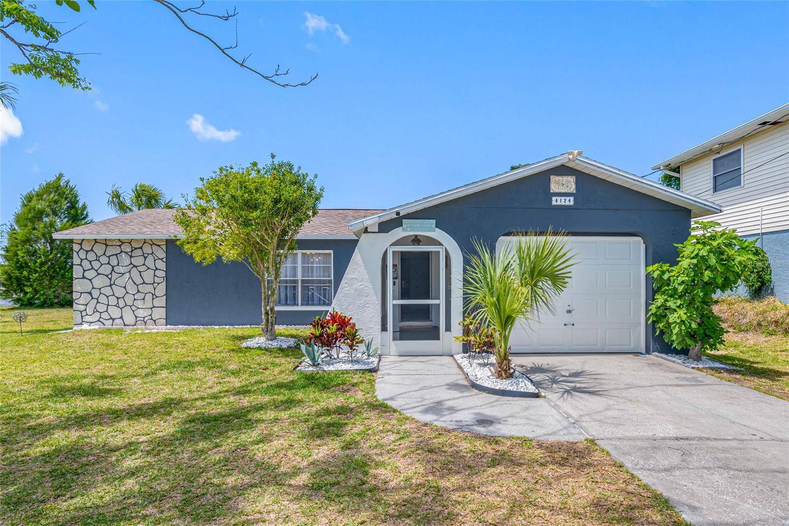 Hernando Beach, FL 34607,4124 PINE DALE CT