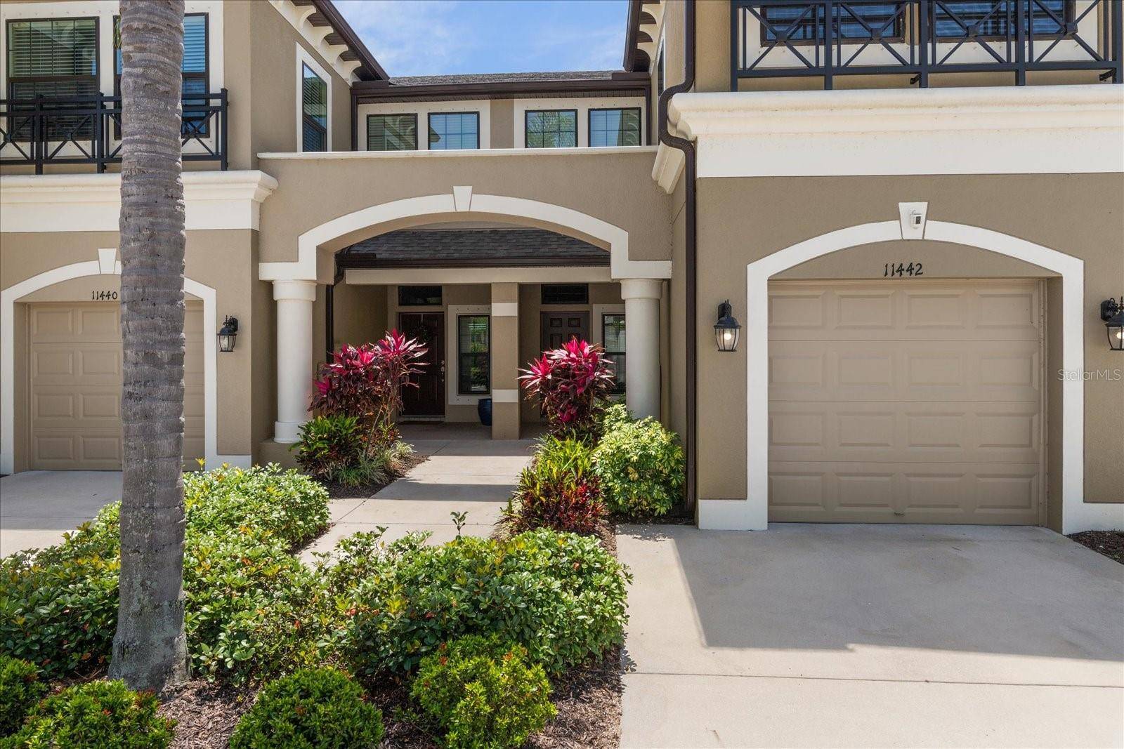 Tampa, FL 33626,11442 CROWNED SPARROW LN