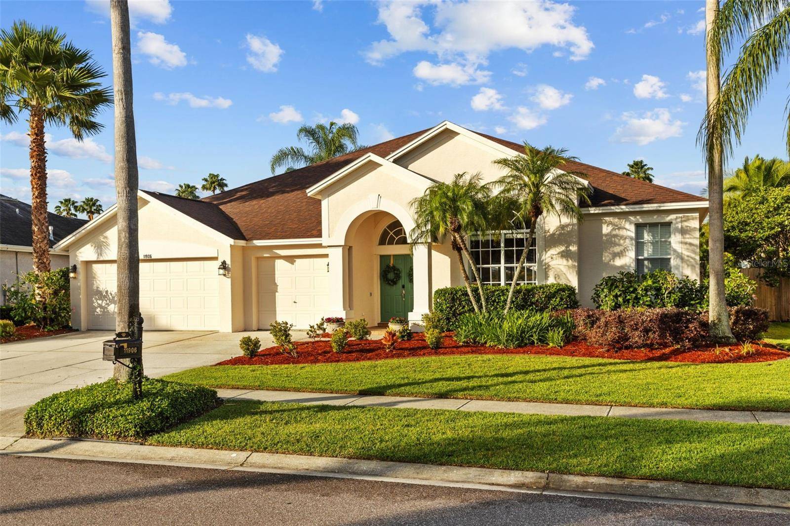 Tampa, FL 33626,11906 MIDDLEBURY DR
