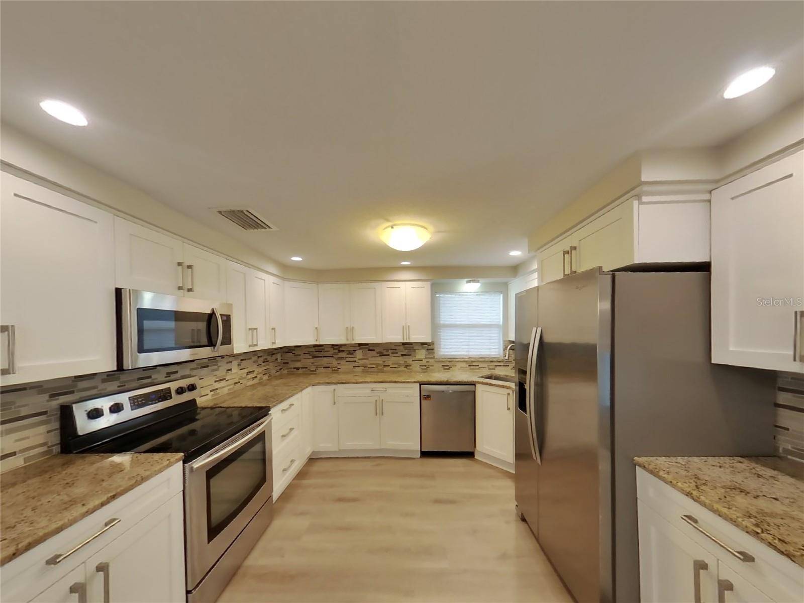 Tarpon Springs, FL 34689,1002 WINDSOR HILL WAY