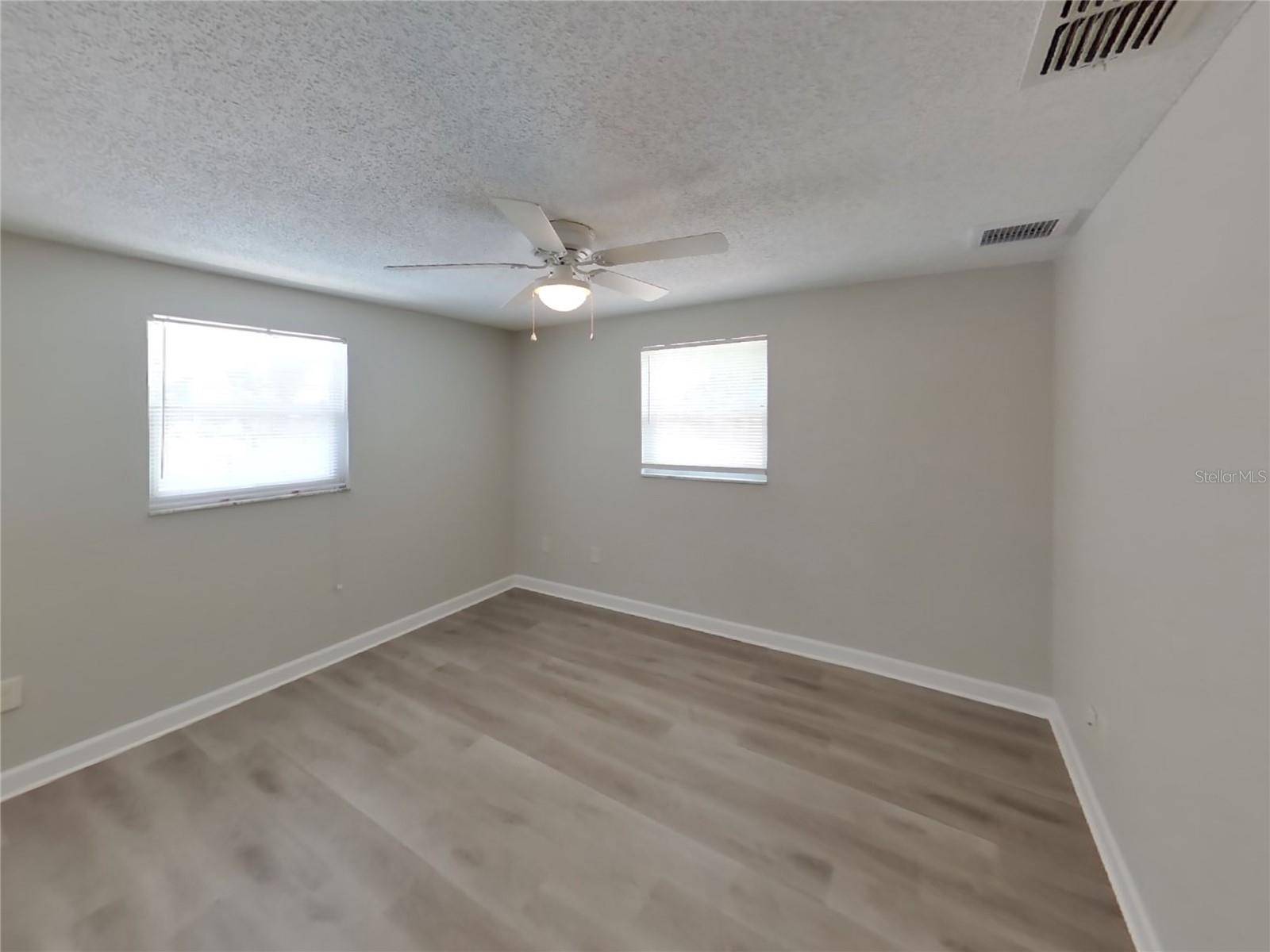 Tarpon Springs, FL 34689,1002 WINDSOR HILL WAY