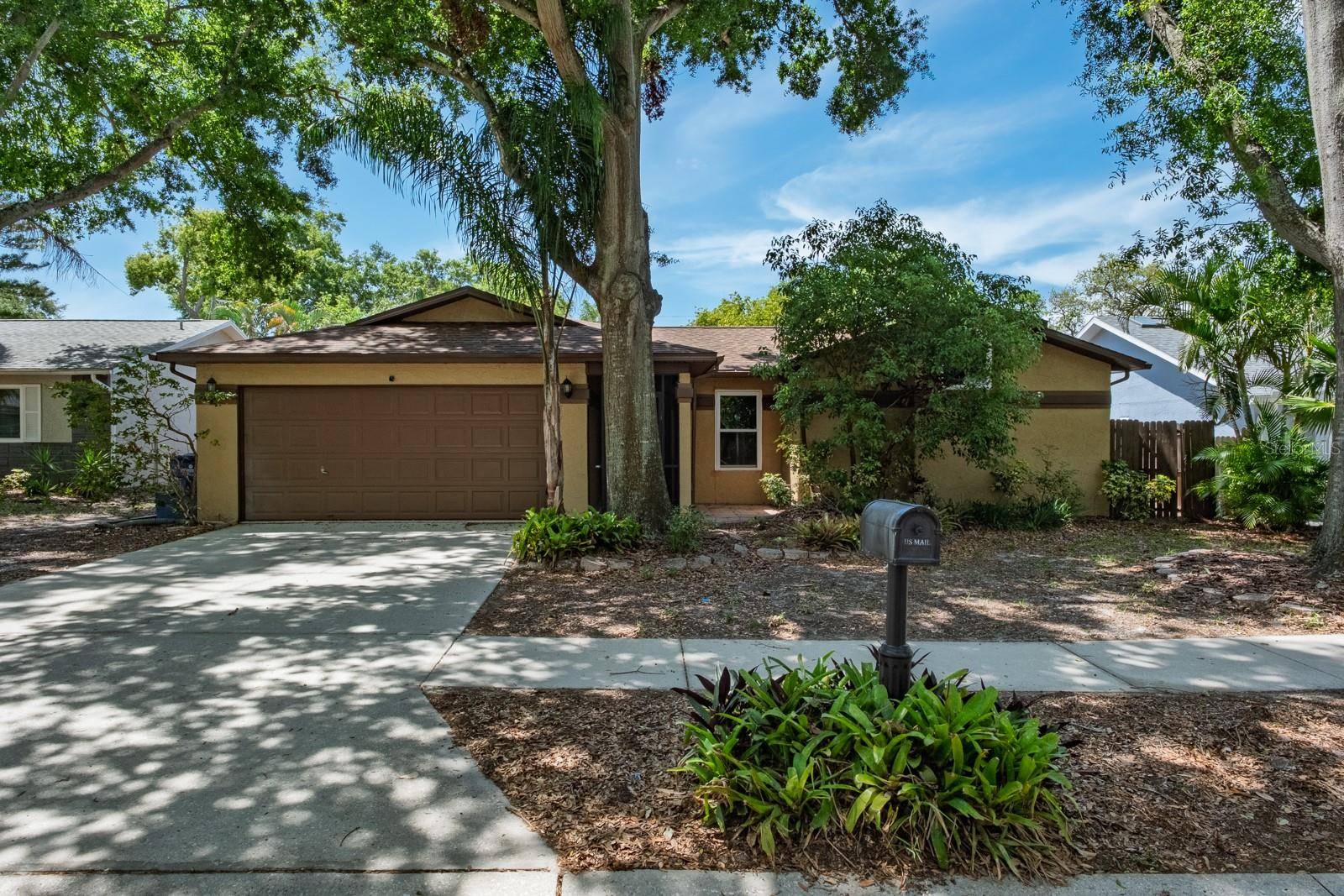 Palm Harbor, FL 34683,740 CRYSTAL DR