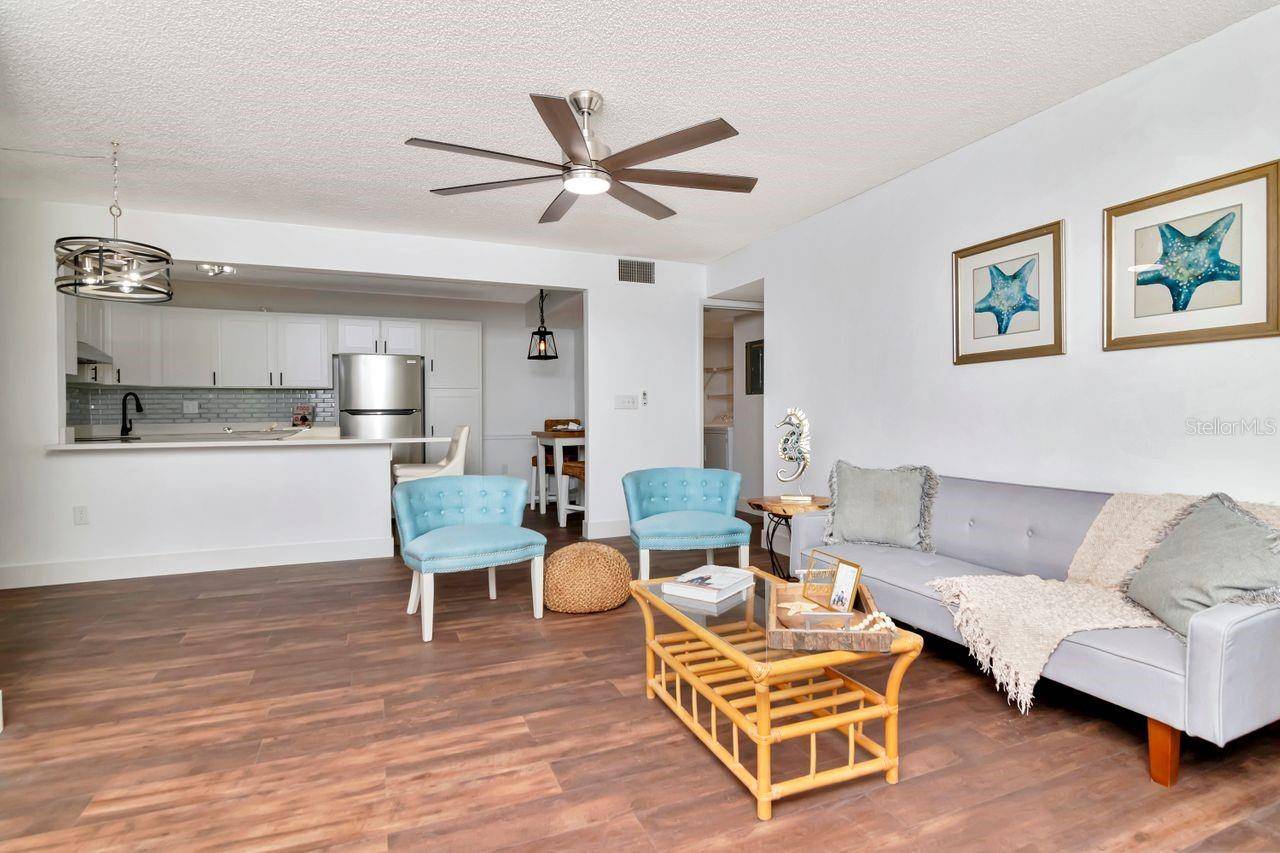 Tarpon Springs, FL 34688,1400 PINE GLEN LN #B2