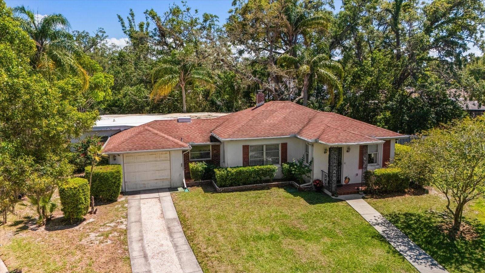 Dunedin, FL 34698,219 PARK CIR S