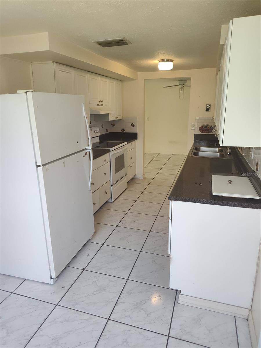 Holiday, FL 34690,1155 ROYALWOOD DR