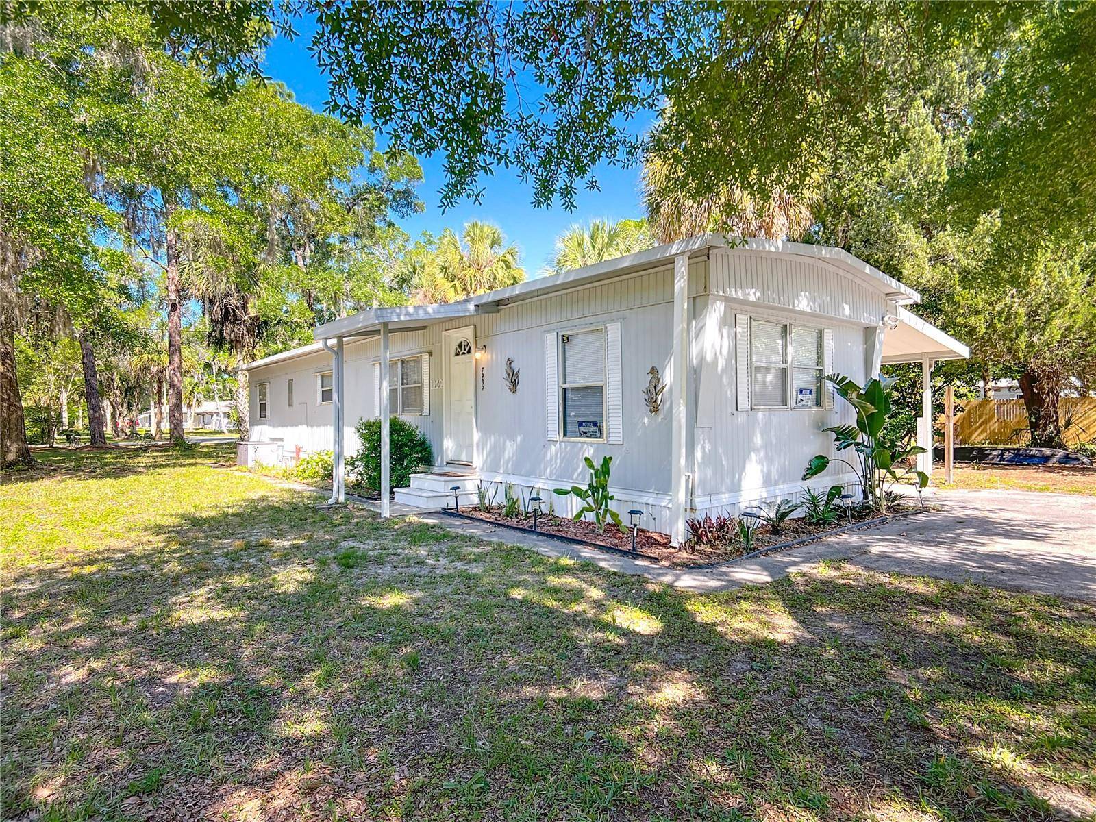 Homosassa, FL 34448,7989 W LONGFELLOW ST
