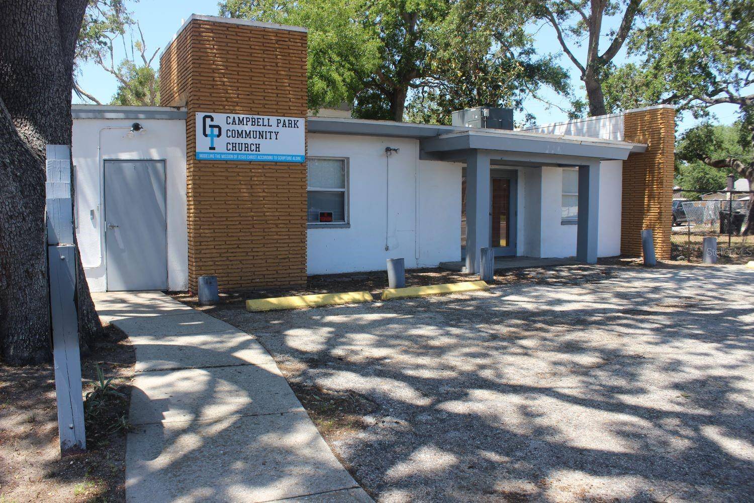 St Petersburg, FL 33705,1327 DR MARTIN LUTHER KING JR ST S
