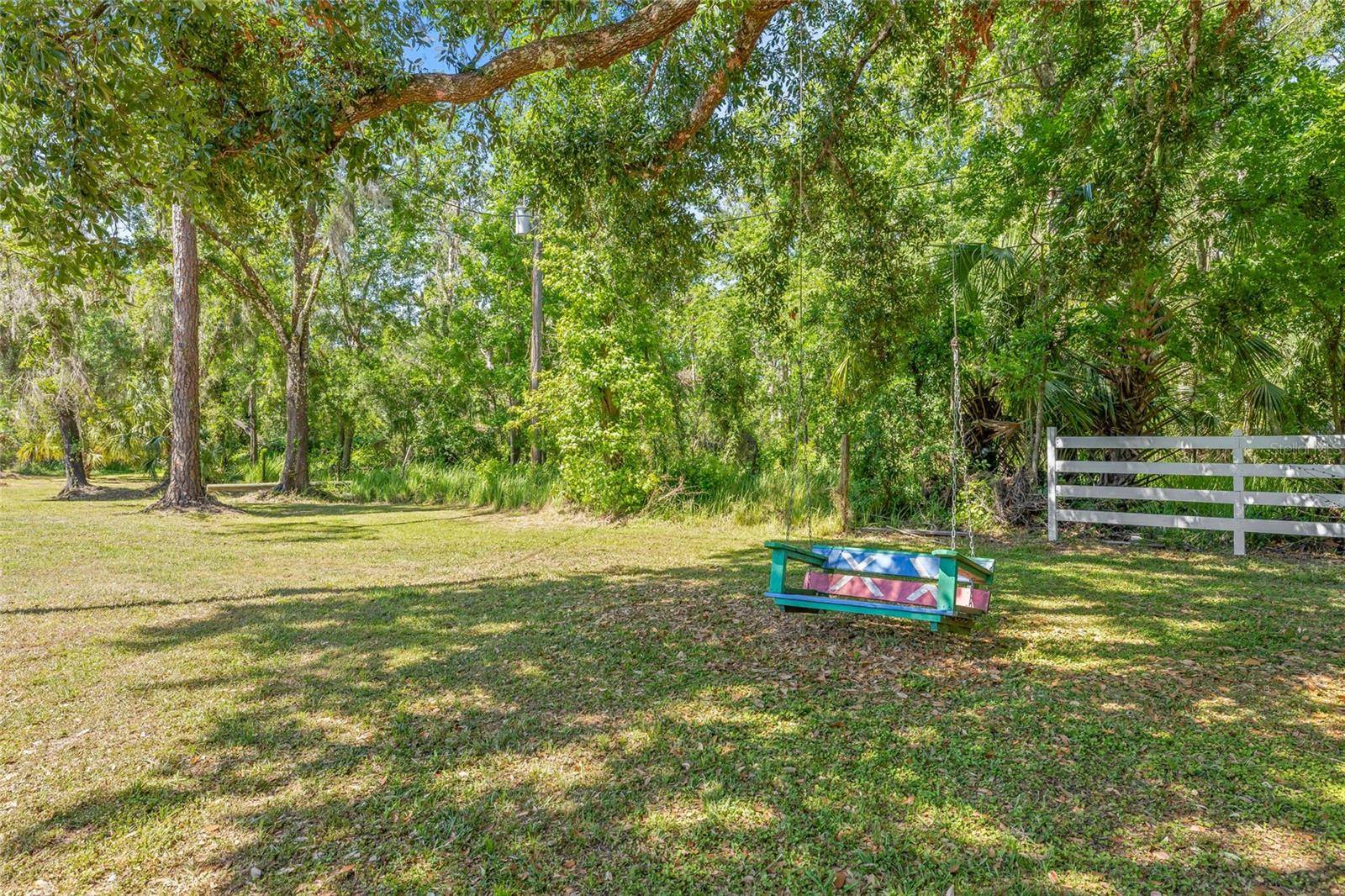 Valrico, FL 33596,4425 PINE ST