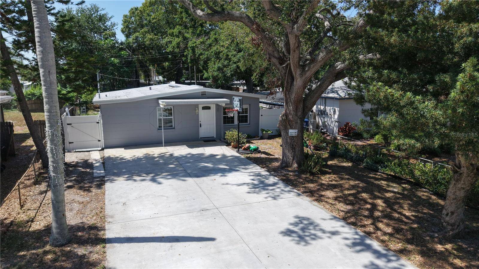 St Petersburg, FL 33710,7428 36TH AVE N