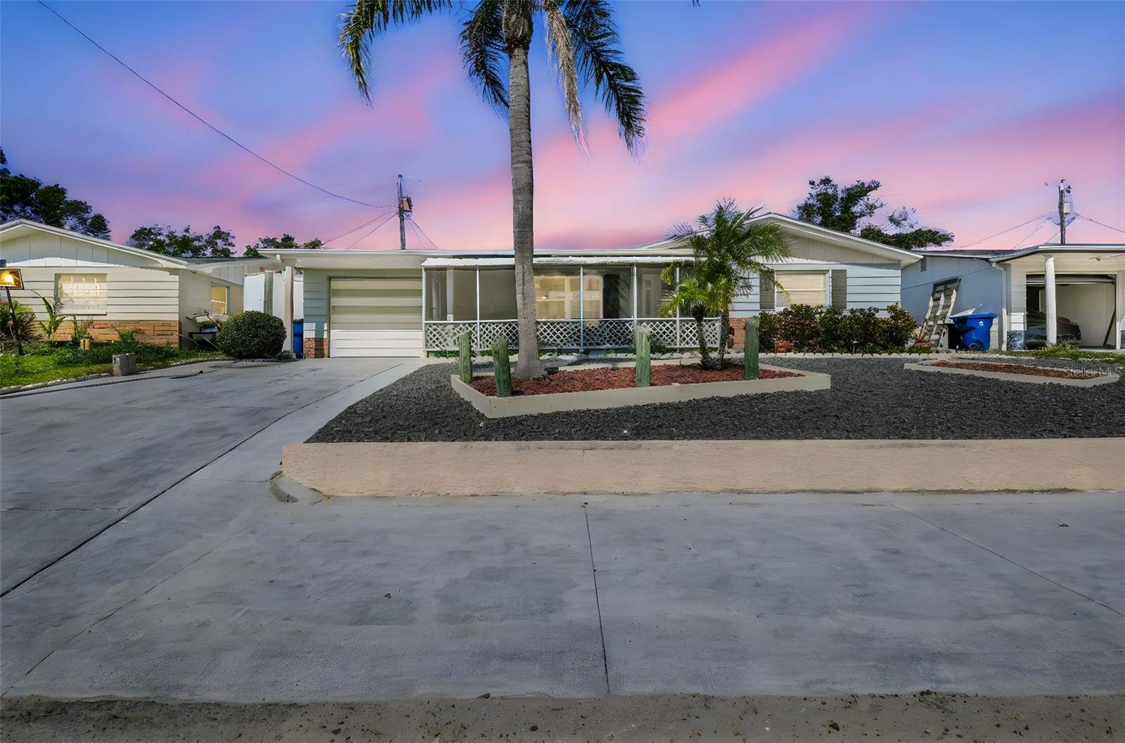 Holiday, FL 34691,3349 CLYDESDALE DR