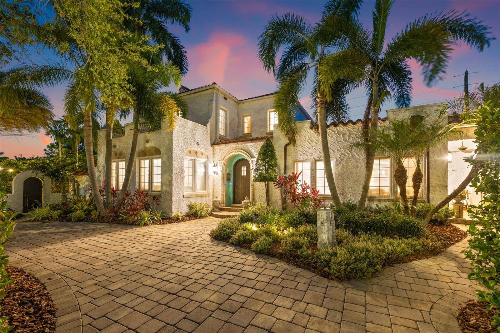 St Petersburg, FL 33704,356 22ND AVE NE